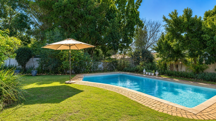 4 Bedroom Property for Sale in Groenvlei Western Cape